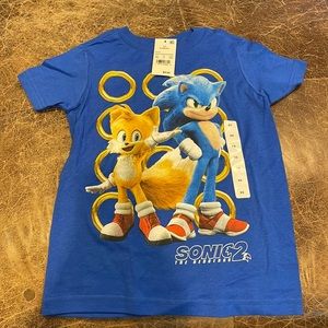 XS kids sonic the hedgehog t-shirt